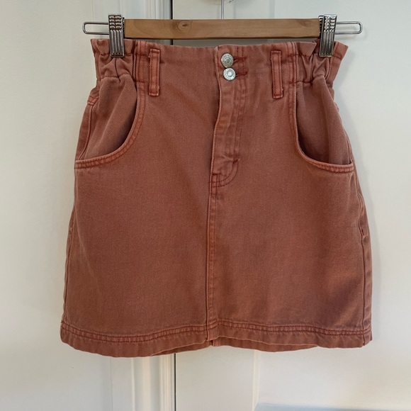 Topshop denim skirt in pink - Picture 2 of 5